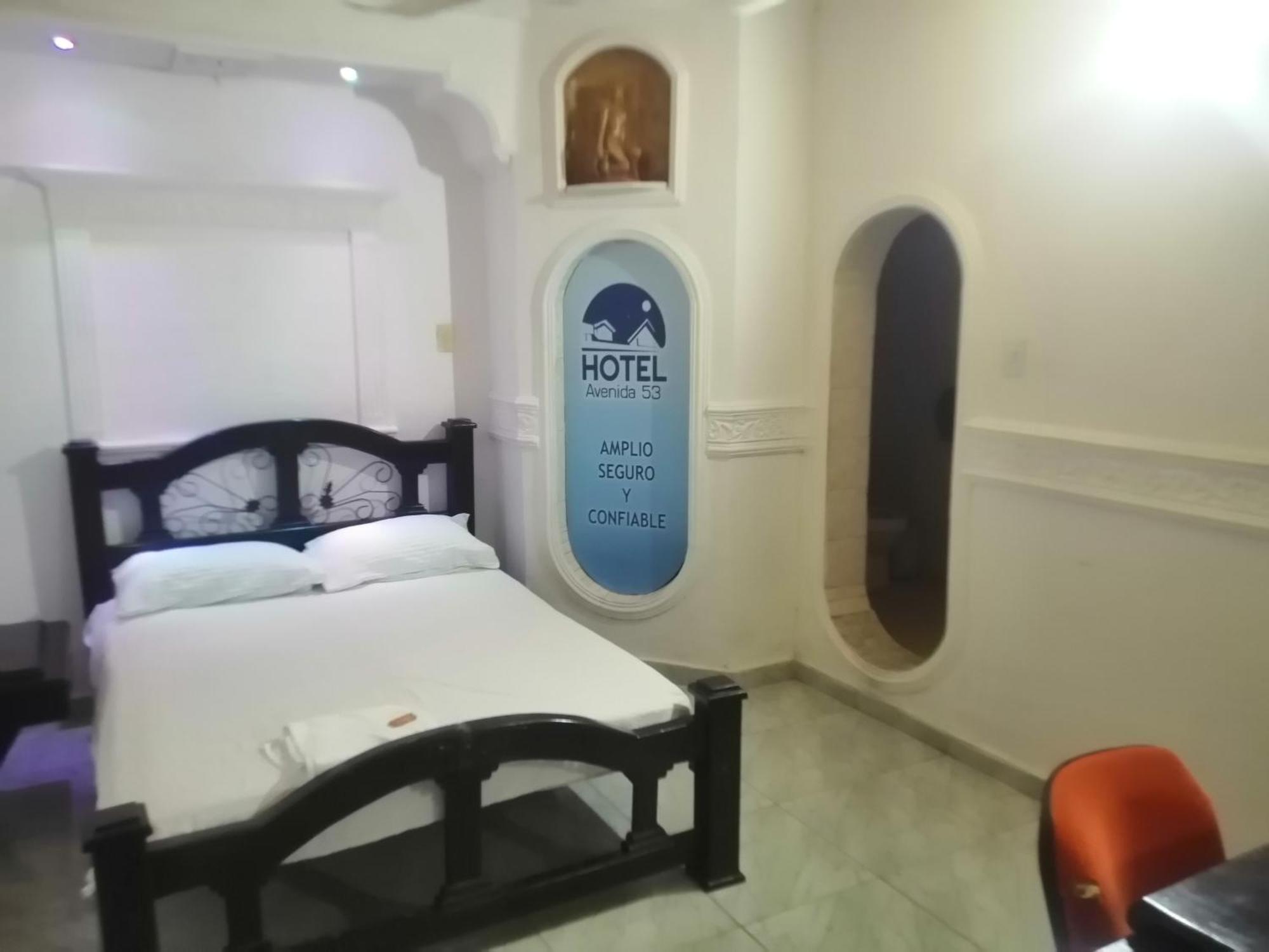 בארנקווילה Hotel Avenida53 מראה חיצוני תמונה