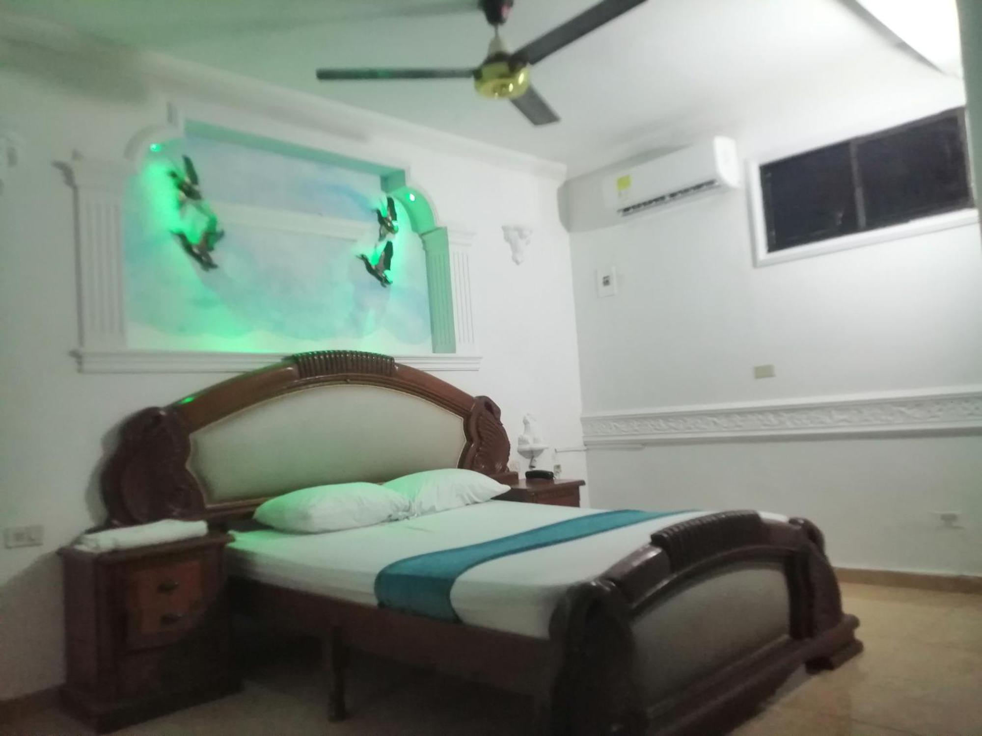 בארנקווילה Hotel Avenida53 מראה חיצוני תמונה