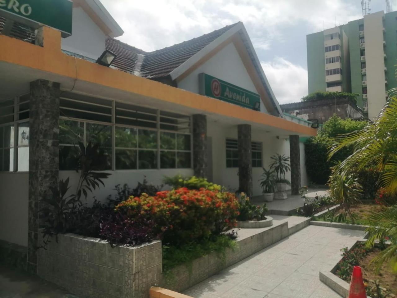 בארנקווילה Hotel Avenida53 מראה חיצוני תמונה