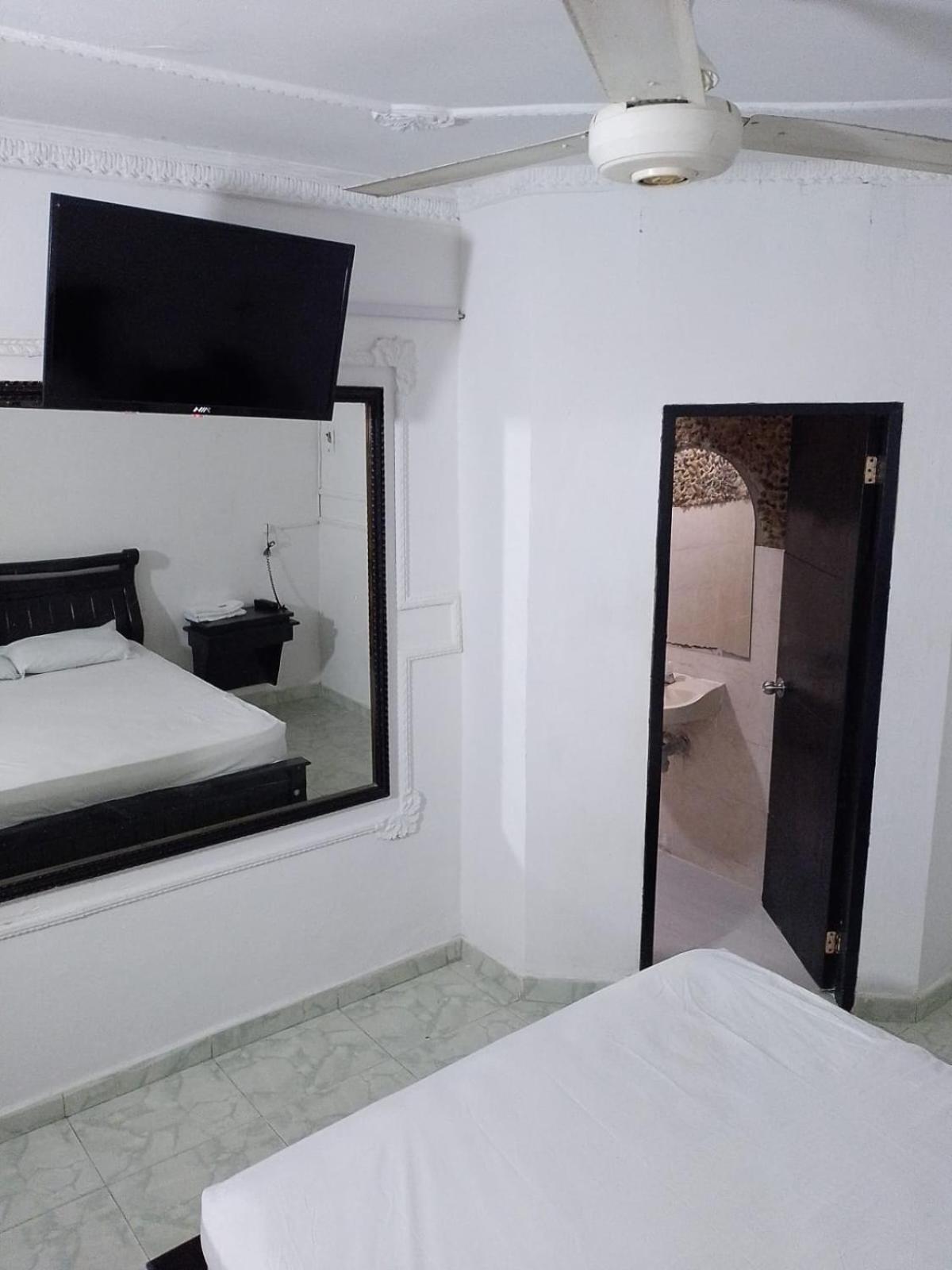 בארנקווילה Hotel Avenida53 מראה חיצוני תמונה