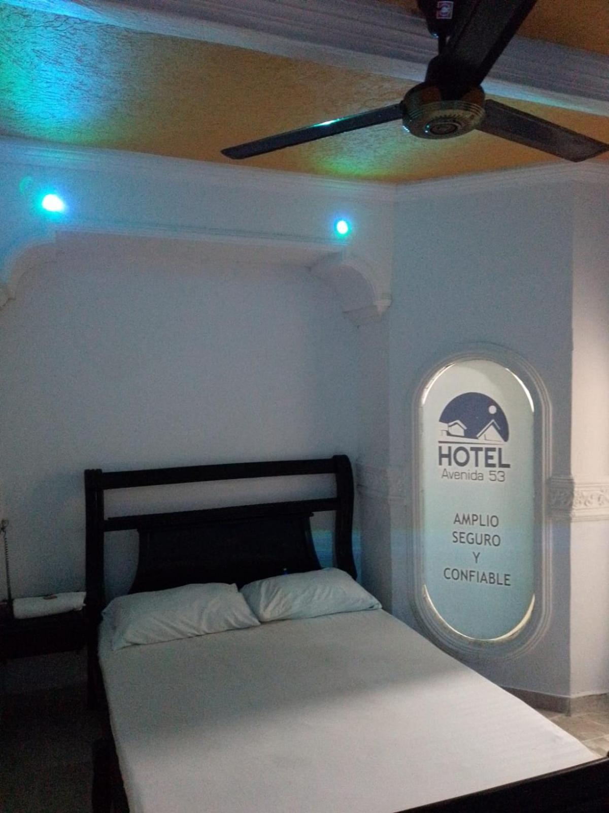 בארנקווילה Hotel Avenida53 מראה חיצוני תמונה