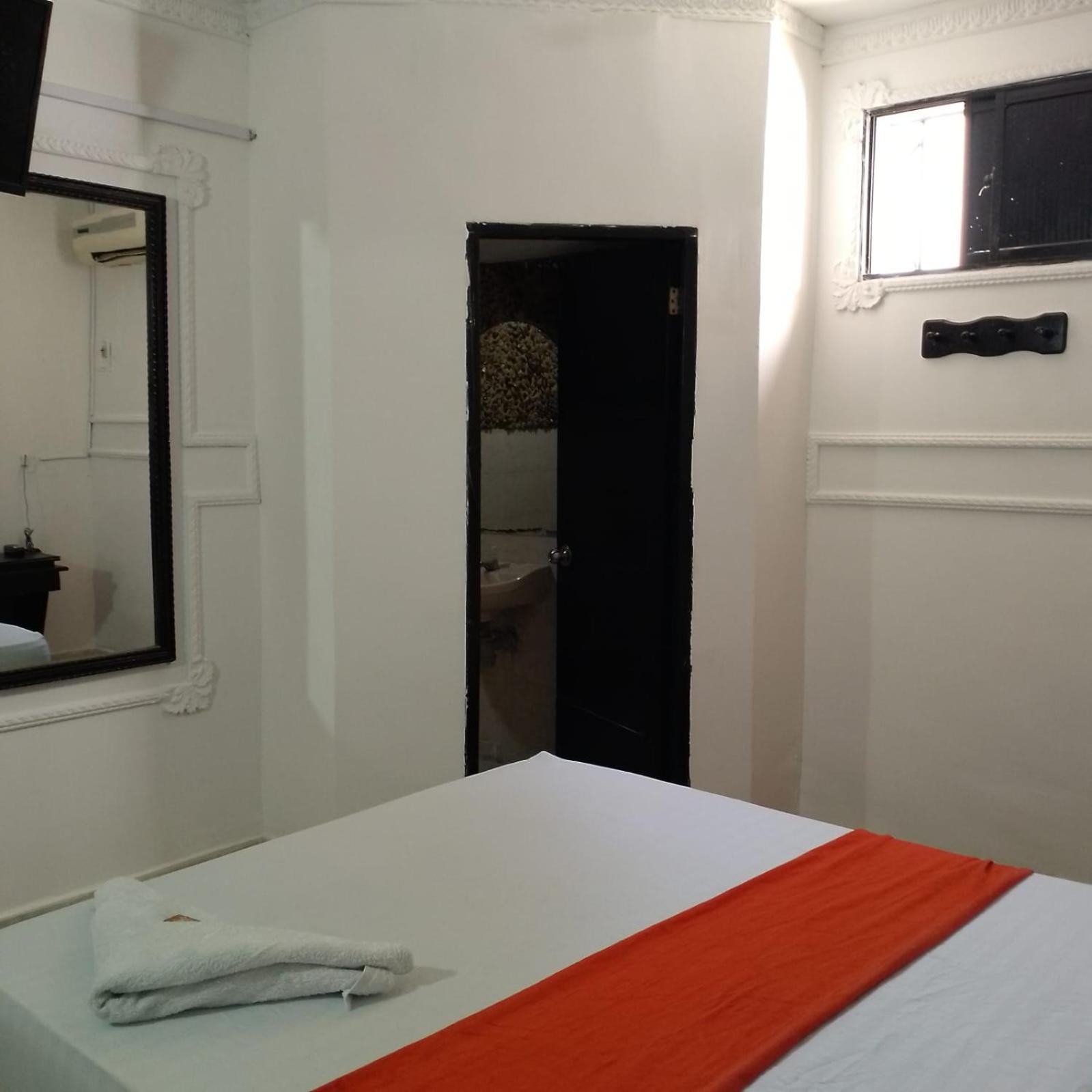 בארנקווילה Hotel Avenida53 מראה חיצוני תמונה